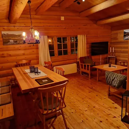 Weistad Lodge *