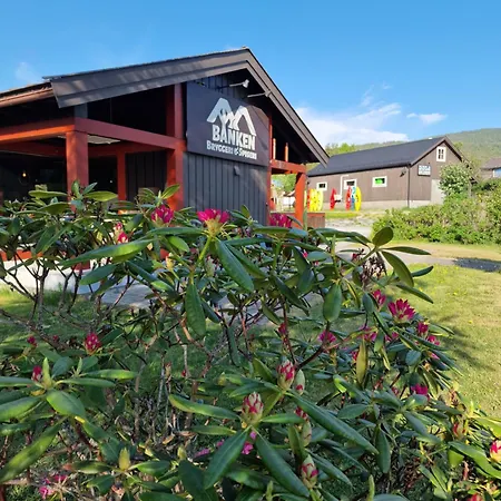 Weistad Lodge *